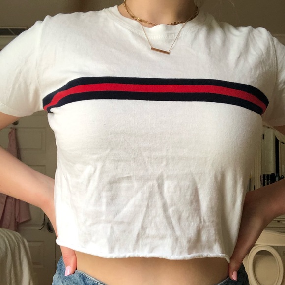 Brandy Melville White Crop Top - Picture 2 of 6